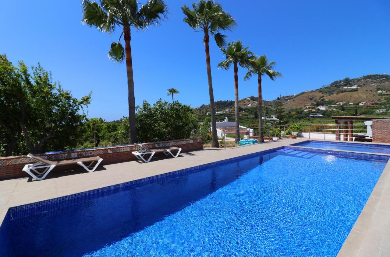 Villa El Crucero With Pool And Jacuzzi Spainsunrentals 1035 Nerja Bagian luar foto