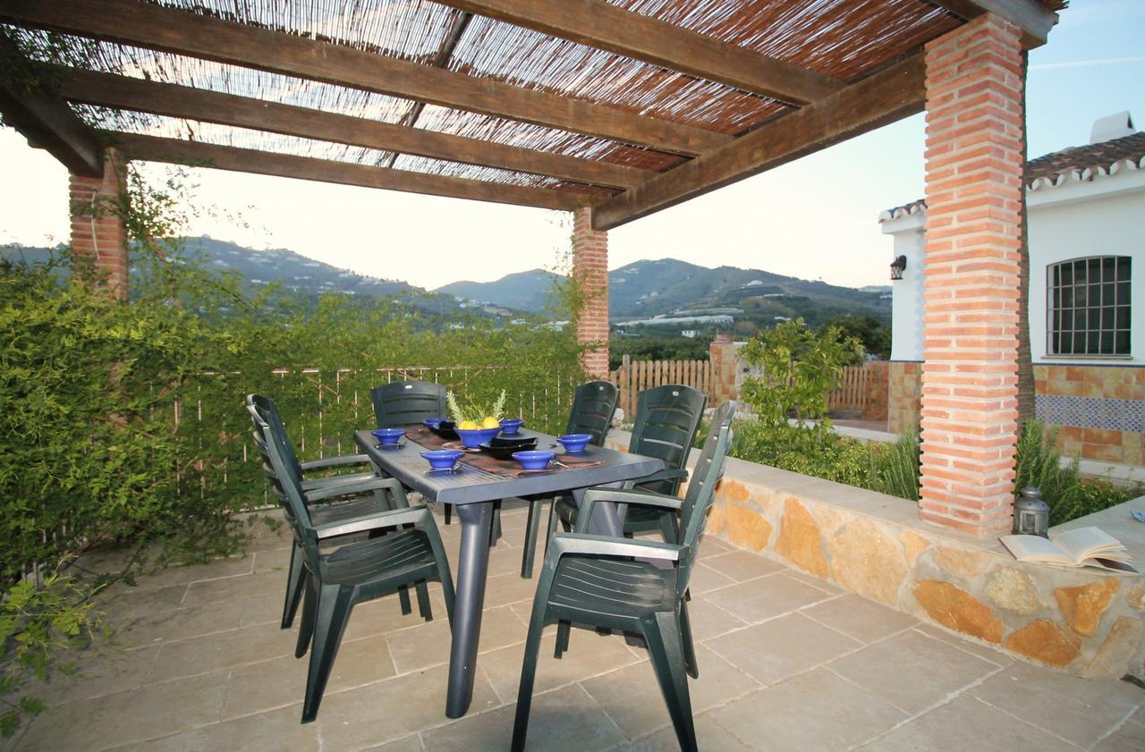 Villa El Crucero With Pool And Jacuzzi Spainsunrentals 1035 Nerja Bagian luar foto